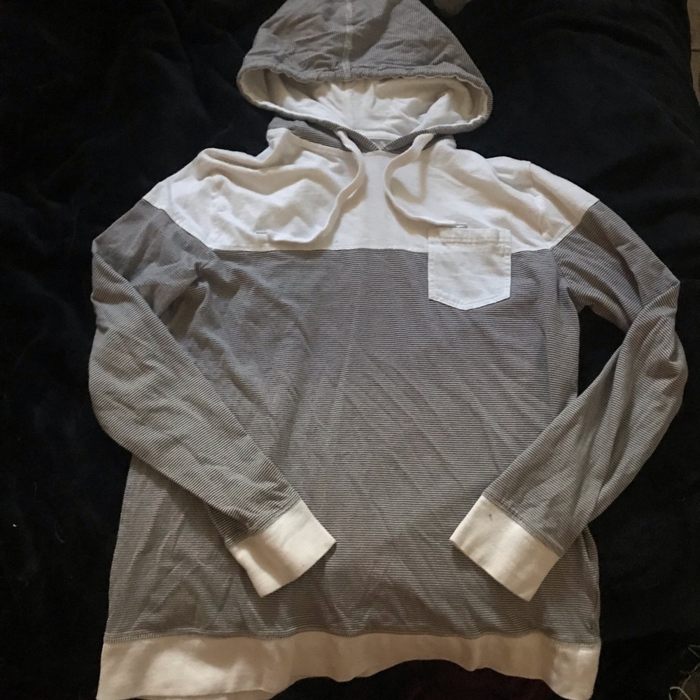 Long sleeve with hood